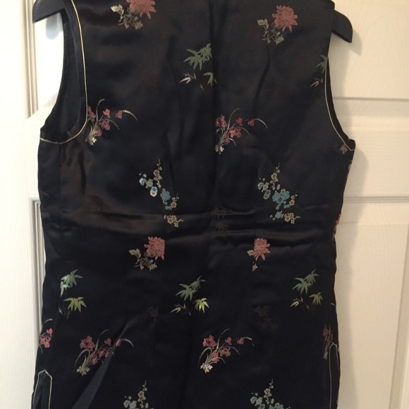 Vest - Picture 2 of 3